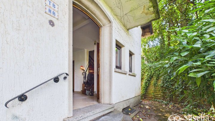 Freistehende Liegenschaft mit Sanierungsbedarf in erhöhter Wohnlage nahe der Blieskasteler Altstadt