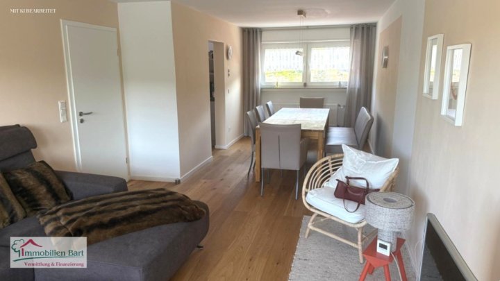 3 MINUTEN BIS TRIER: MODERNE PENTHOUSEWOHNUNG MIT SEHR SCHÖNER AUSSICHT IN KONZ!
