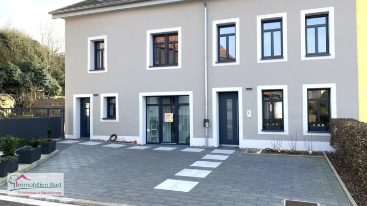 ORSCHOLZ: ALTERSGERECHTE WOHNUNG MIT AUFZUG IN TOP LAGE!