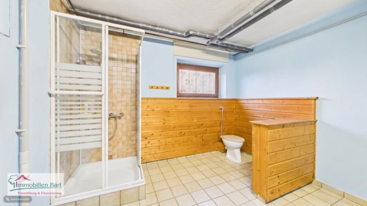 SOFORT VERFÜGBAR! WOHNHAUS MIT TOLLEM GARTENGRUNDSTÜCK IN TOP LAGE VON LOSHEIM/NIEDERLOSHEIM