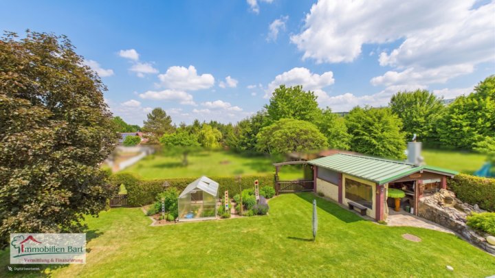 SOFORT VERFÜGBAR! WOHNHAUS MIT TOLLEM GARTENGRUNDSTÜCK IN TOP LAGE VON LOSHEIM/NIEDERLOSHEIM