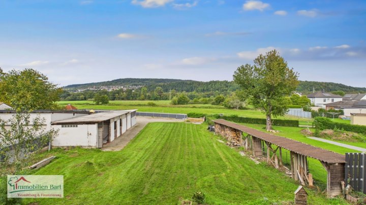 180 M² WOHNFLÄCHE + WEITERE ZIMMER IM UG! WOHNHAUS MIT GARTEN + GARAGE