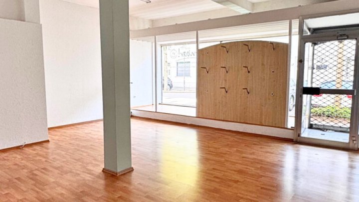 Wohn- und Geschäftshaus, zentrale Lage von Dillingen, rund 528m² Gesamtfläche