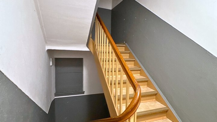 Helle und gepflegte 2-ZKB-Altbauwohnung im Nauwieser Viertel