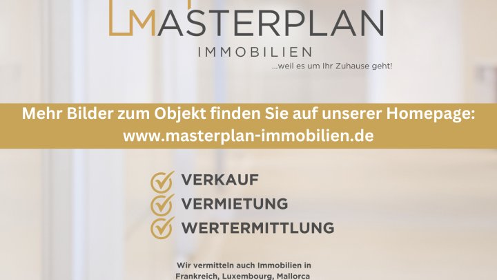 Unterfelsberg: Freistehendes Dreifamilienhaus mit 2 Garagen