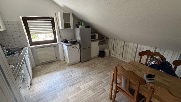 Viel Platz für Ihre Pläne: Mehrfamilienhaus mit 5 Wohneinheiten & Ausbaupotenzial in ruhiger Lage von Berglicht