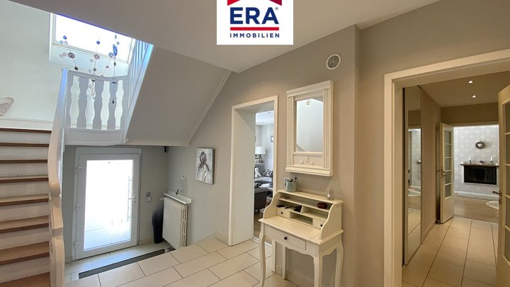 OHNE VERMITTLUNGSGEBÜHREN-EINFAMILIENHAUS MIT POOL UND EINLIEGERWOHNUNG IN SARREGUEMINES/FR, NÄHE SB
