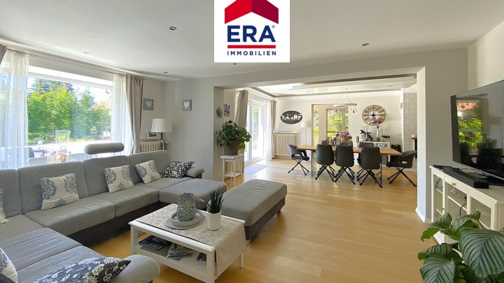 OHNE VERMITTLUNGSGEBÜHREN-EINFAMILIENHAUS MIT POOL UND EINLIEGERWOHNUNG IN SARREGUEMINES/FR, NÄHE SB
