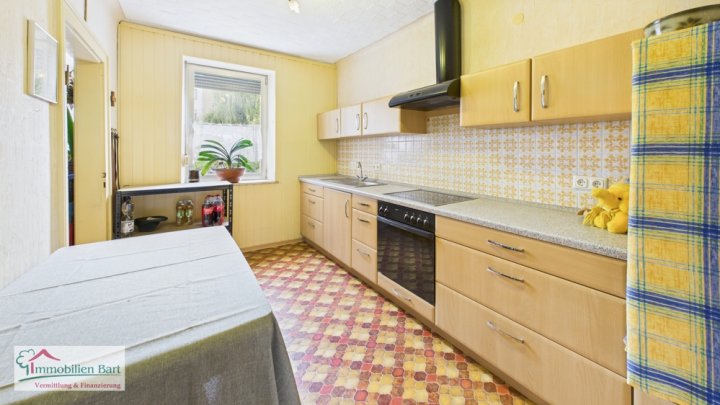 GRENZNÄHE LUXEMBURG: WOHNHAUS MIT GARAGE UND GARTEN IN TOP LAGE VON ORSCHOLZ