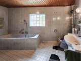 OG grsszügiges Tageslicht-Bad mit Badewanne_