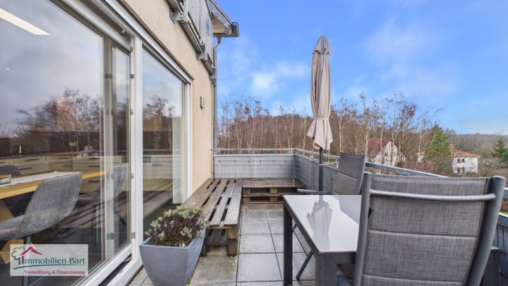 GRENZE LUXEMBURG: TOLLE WOHNUNG / 2 SCHLAFZ. / CARPORT STELLPLATZ