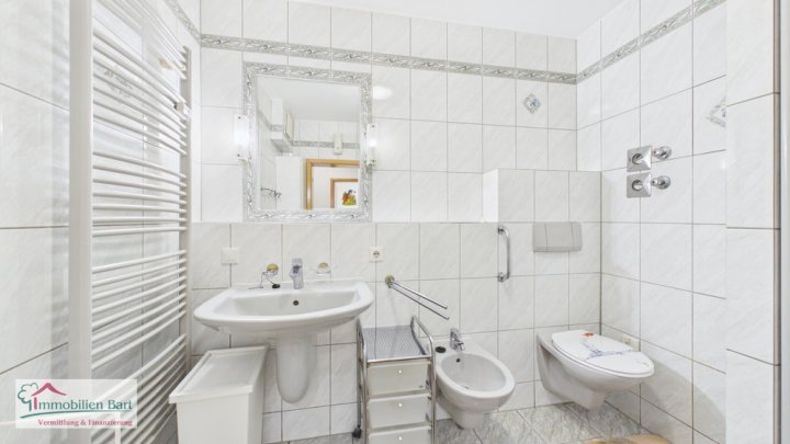 ERDGESCHOSSWOHNUNG MIT TERRASSE UND KELLER IN PERL / SOFORT VERFÜGBAR