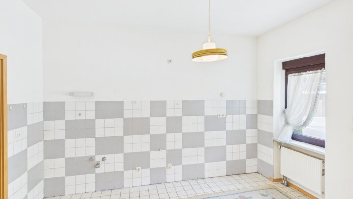Zweifamilienhaus als Doppelhaushälfte in Saarbrücken-Güdingen  zu verkaufen.