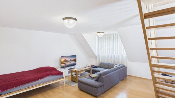 Zweifamilienhaus als Doppelhaushälfte in Saarbrücken-Güdingen  zu verkaufen.