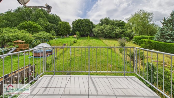 RENOVIERTE WOHNUNG MIT BLICK INS GRÜNE / GRENZNÄHE LUXEMBURG