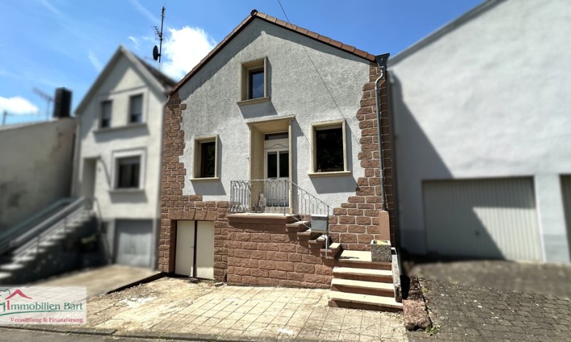 GRENZNÄHE LUXEMBURG: WOHNHAUS MIT GARTEN UND GARAGE IN FREUDENBURG