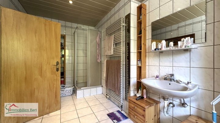 GRENZNÄHE LUXEMBURG: WOHNHAUS MIT GARTEN UND GARAGE IN FREUDENBURG