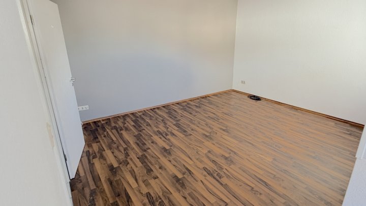Gemütliche zwei Zimmer Küche Bad mit BalkonK im Herzen von Lummerschied