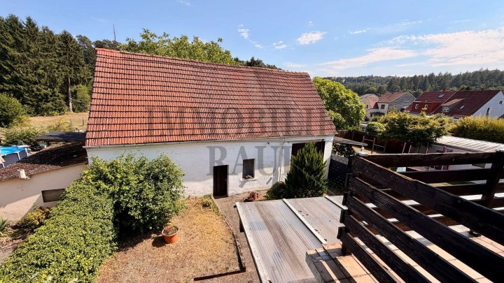 FAMILIENGLÜCK MIT VIEL PLATZ, GROSSER SCHEUNE UND WEITLÄUFIGEM GARTEN IN HASSEL - SOFORT FREI