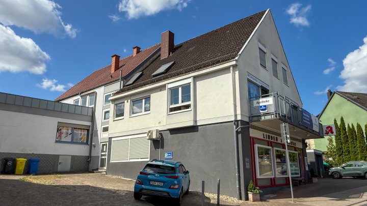 NIEDERAUERBACH - Praxisräume im 1. OG – vielseitig nutzbar, mit Balkon & Stellplätzen