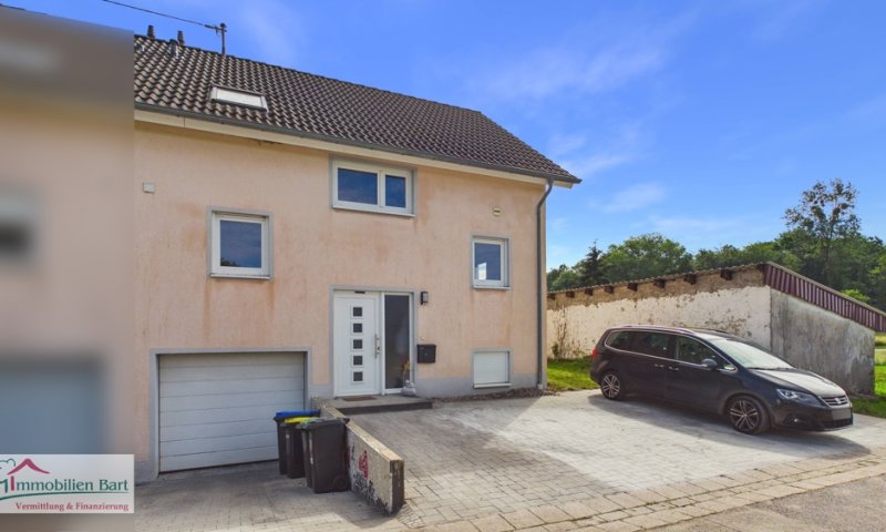 GRENZNÄHE LUXEMBURG: DHH / 3-4 SZ / GARAGE / GARTEN IN PERL-BORG!