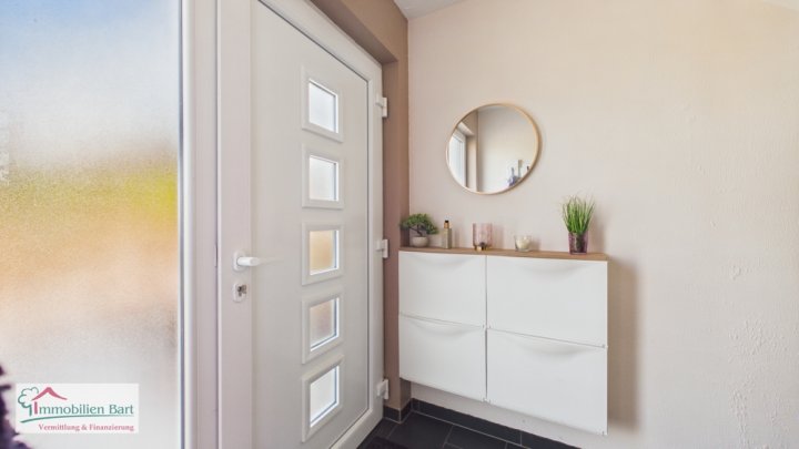 GRENZNÄHE LUXEMBURG: DHH / 3-4 SZ / GARAGE / GARTEN IN PERL-BORG!