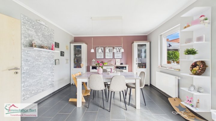 GRENZNÄHE LUXEMBURG: DHH / 3-4 SZ / GARAGE / GARTEN IN PERL-BORG!