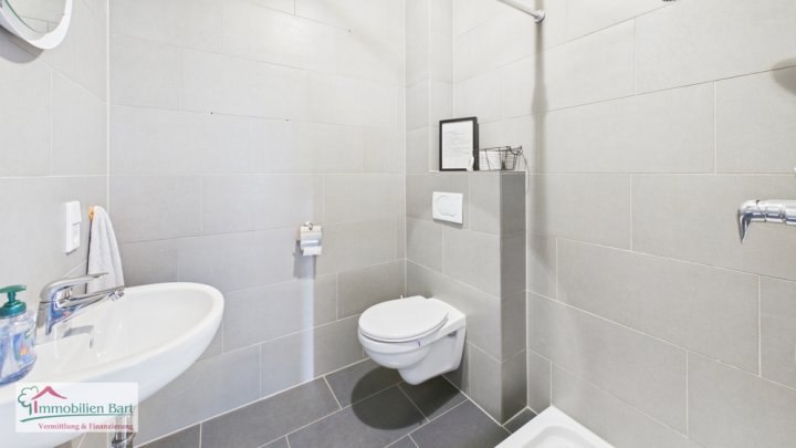 GRENZNÄHE LUXEMBURG: DHH / 3-4 SZ / GARAGE / GARTEN IN PERL-BORG!