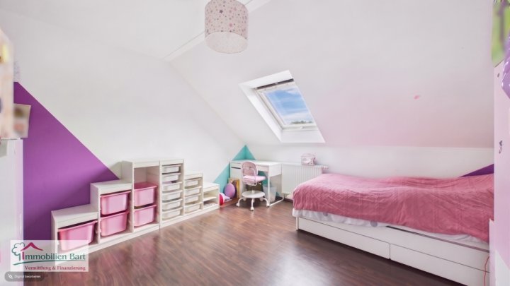 GRENZNÄHE LUXEMBURG: DHH / 3-4 SZ / GARAGE / GARTEN IN PERL-BORG!