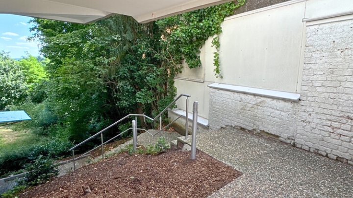 Wohnung/Büro mit eigenem Eingang in Spitzen-Lage auf dem Rotenbühl