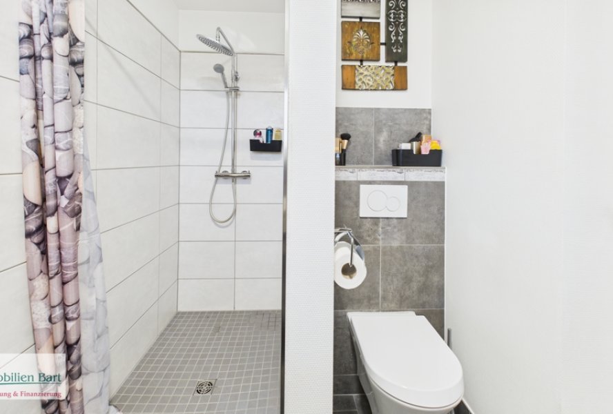 Badezimmer EG