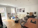 Wohnzimmer mit Ausgang Terrasse