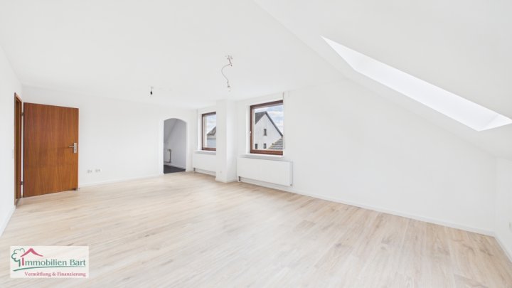 GRENZNÄHE LUXEMBURG: 90 M² RENOVIERTE WOHNUNG NÄHE ORSCHOLZ