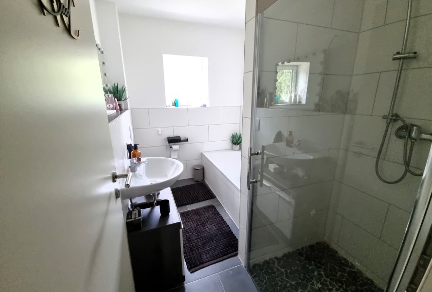Badezimmer Wohnung 1. OG