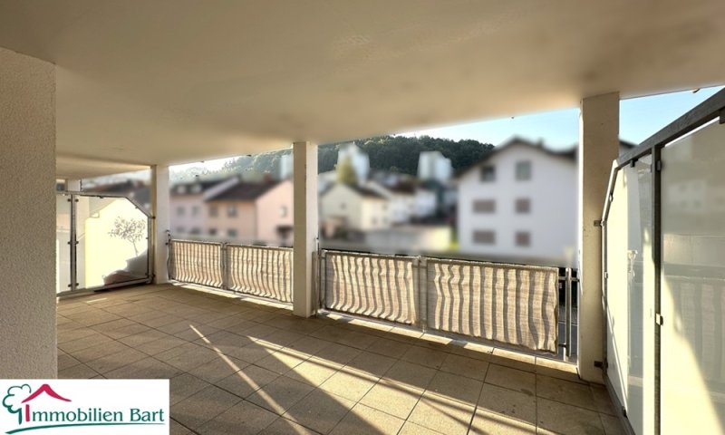 SOFORT FREI: MODERNE WOHNUNG MIT LOGGIA & KFZ-STELLPLATZ IN MERZIG!
