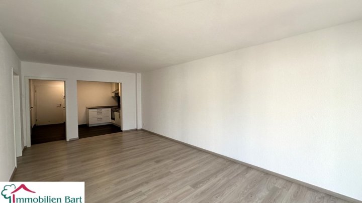 SOFORT FREI: MODERNE WOHNUNG MIT LOGGIA & KFZ-STELLPLATZ IN MERZIG!