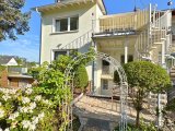 Hausrückseite