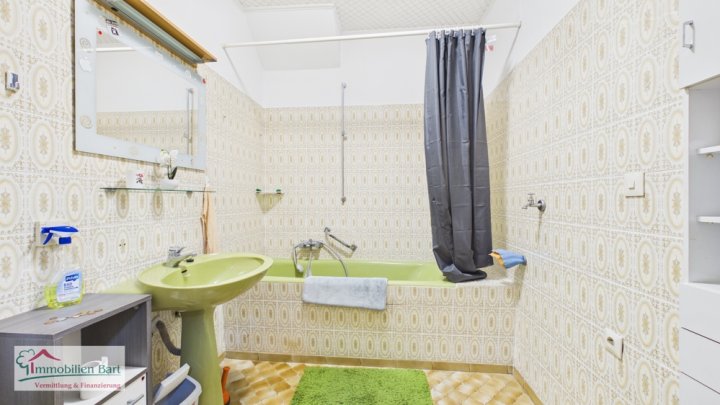 GRENZNÄHE LUXEMBURG: GERÄUMIGES WOHNHAUS MIT 5 SCHLAFZIMMER / 3 BÄDER / GARAGE UND GARTEN!