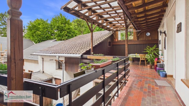 GRENZNÄHE LUXEMBURG: GERÄUMIGES WOHNHAUS MIT 5 SCHLAFZIMMER / 3 BÄDER / GARAGE UND GARTEN!