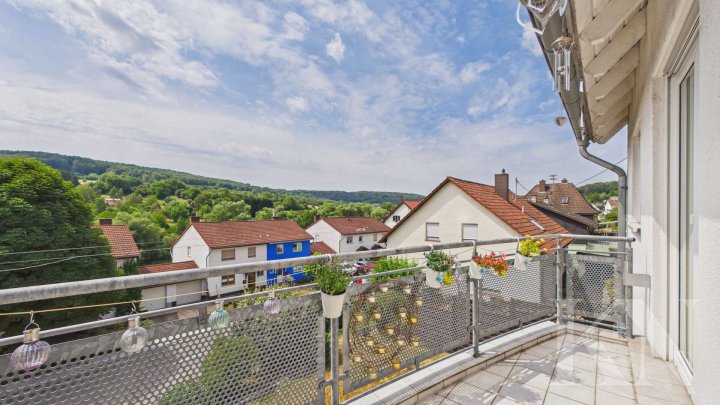 Gepflegte Eigentumswohnung mit Fernblick und Balkon in Saarbrücken-Eschringen