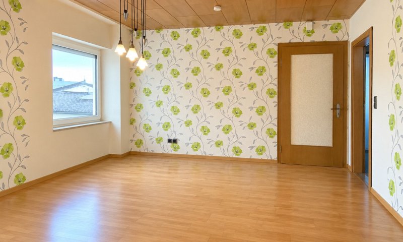 Charmante 3-4 Zimmer-Wohnung in Saarlouis-Roden - Komfortables Wohnen mit Tageslichtbad und moderner Ausstattung