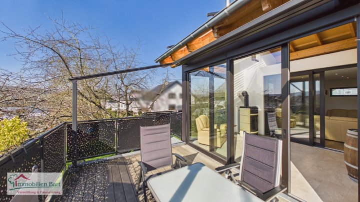 NEUWERTIGES BIO-SOLAR-HAUS MIT 63 M² GARAGE AN DER LUXEMBURGISCHEN GRENZE