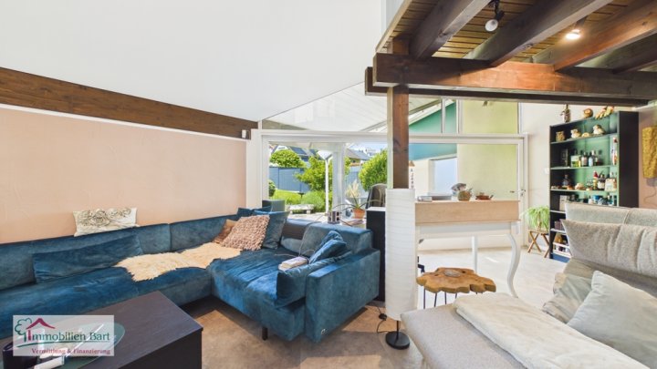 FREMERSDORF: ARCHITEKTENHAUS / EINLIEGERWOHNUNG / GARTEN / GARAGE!