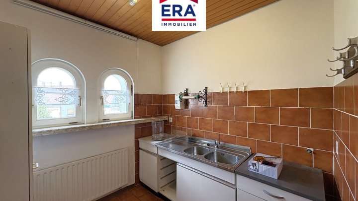 EINFAMILIENHAUS, RUHIGE LAGE IN WADGASSEN-SCHAFFHAUSEN !