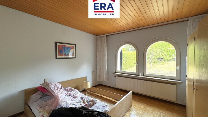 EINFAMILIENHAUS, RUHIGE LAGE IN WADGASSEN-SCHAFFHAUSEN !