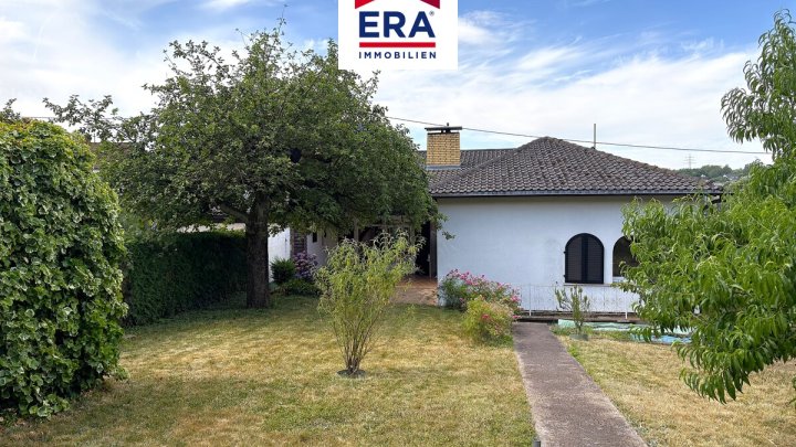 EINFAMILIENHAUS, RUHIGE LAGE IN WADGASSEN-SCHAFFHAUSEN !