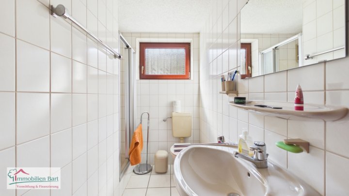 MERZIG-FITTEN: SEHR GEPFLEGTES WOHNHAUS MIT DOPPELGARAGE UND GARTEN MIT FERNSICHT!