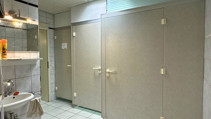 Großzügiges Wohn- und Geschäftshaus, 410m² Gesamtfläche in ruhiger Seitenstraße