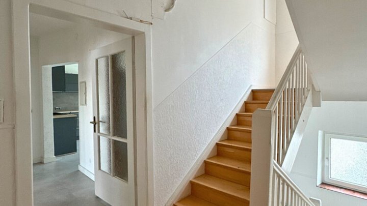 Großzügiges Wohn- und Geschäftshaus, 410m² Gesamtfläche in ruhiger Seitenstraße