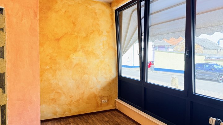Großzügige Gewerbeeinheit mit individuellem Gestaltungspotential - ideal als Büro od. Praxis nutzbar